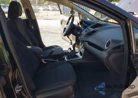 2015 Ford Fiesta Se z USA, uszkodzony, nr VIN 3FADP4BE2FM132430